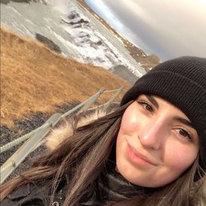 Meet your Posher, Brianna